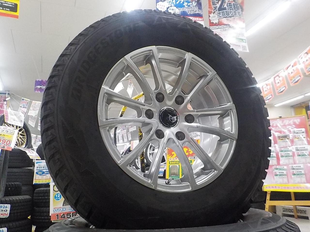 ホイール 大人し スタッドレスタイヤ 4本セット 埼玉発 ブリヂストン  