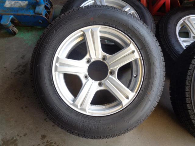 BEST(ベスト) MUD BAHN(マッドバーン) XR-526  + GOODYEAR(グッドイヤー) ICENAVI SUV
