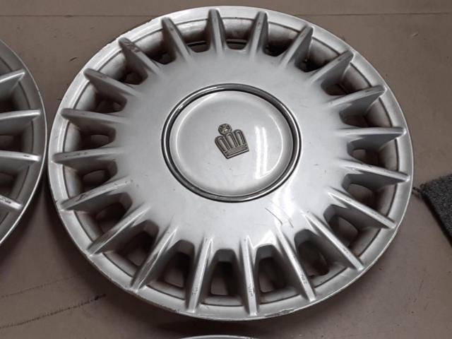 トヨタ純正(TOYOTA)クラウン(150系) 純正ホイールキャップ 15インチ 4 