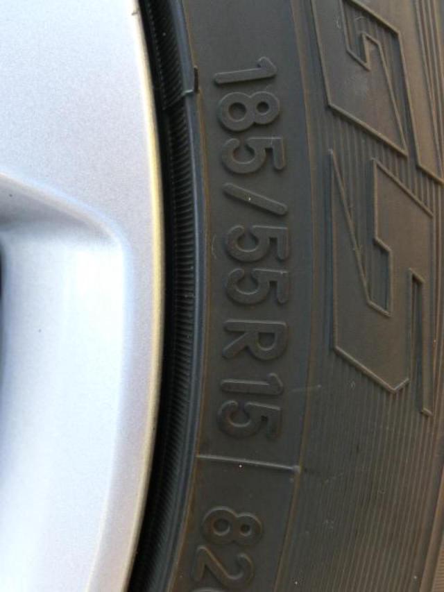 倉庫B-2 トヨタ純正(TOYOTA)  bB QNC  + TOYO(トーヨー) GARIT G5