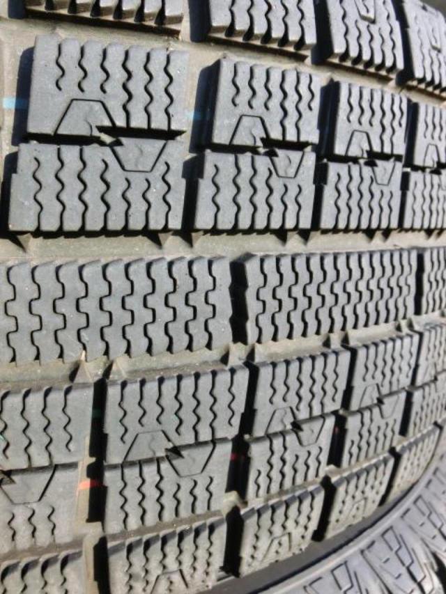 倉庫B-2 トヨタ純正(TOYOTA)  bB QNC  + TOYO(トーヨー) GARIT G5