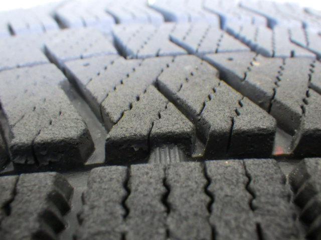 DUNLOP(ダンロップ)  VIOLENTO  + BRIDGESTONE(ブリヂストン) BLIZZAK VRX2