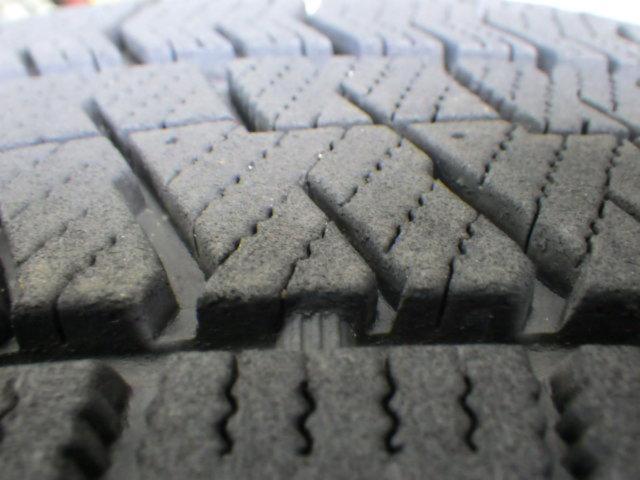 DUNLOP(ダンロップ)  VIOLENTO  + BRIDGESTONE(ブリヂストン) BLIZZAK VRX2