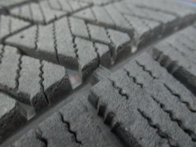 A-TECH SCHNEIDER + BRIDGESTONE BLIZZAK VRX2 (U03585)