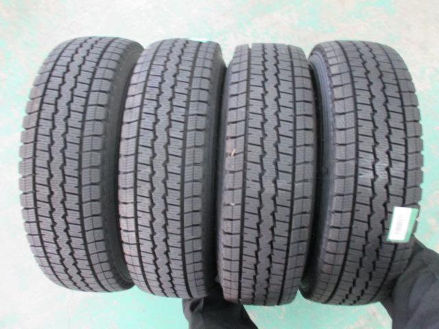 メーカー不明スチールホイール  + DUNLOP(ダンロップ) WINTER MAXX SV01 4本セット