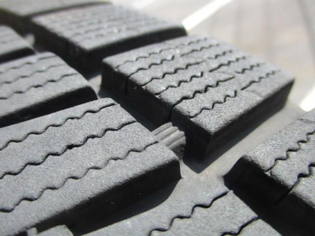 ☆値下げ☆BRIDGESTONE(ブリヂストン) FEID(フェイド) NK5 (5HOLE)  + BRIDGESTONE(ブリヂストン) ICEPARTNER2