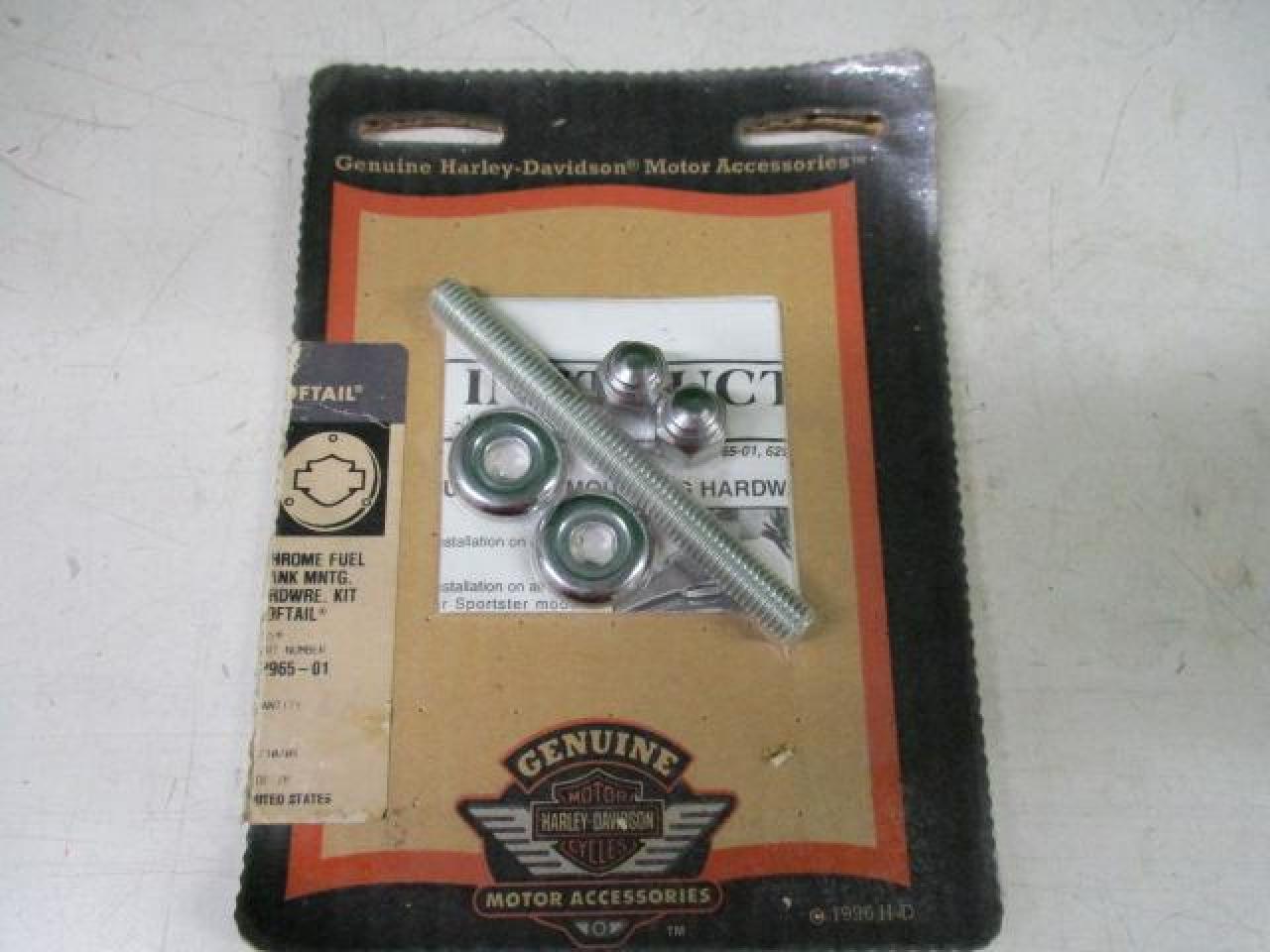 HarleyDavidson(ハーレーダビッドソン) CHROME FUEL TANK MNTG ソフテイル系(00年～) バイク用品