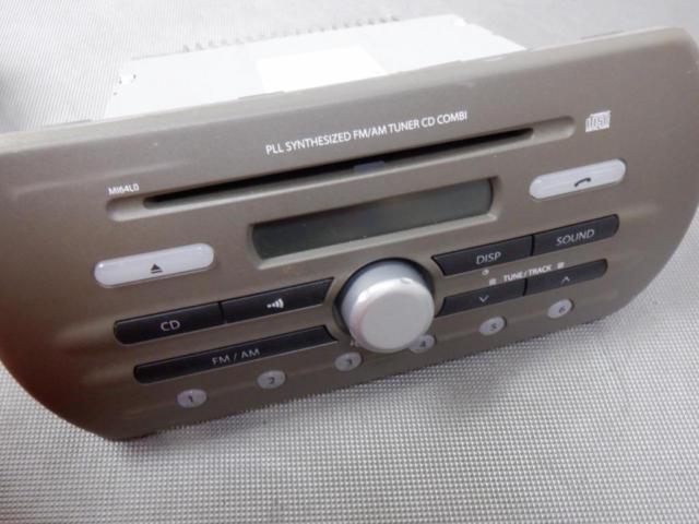 スズキ純正(SUZUKI) 異形CDチューナー/39101-64L05