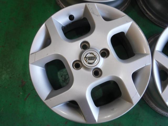 NISSAN キューブ 純正ホイール