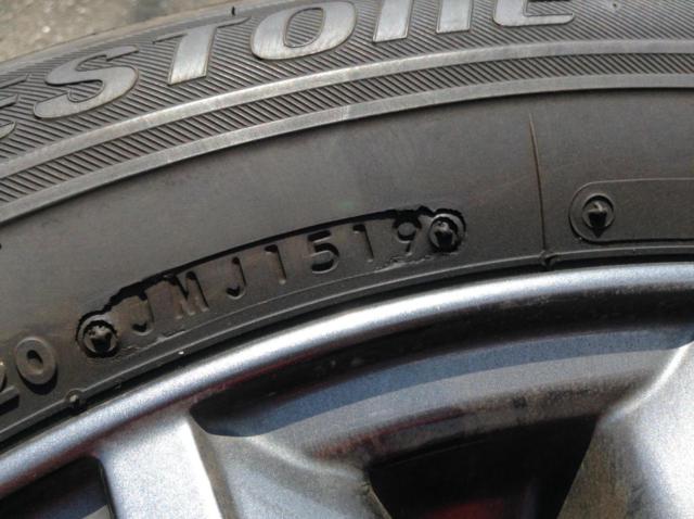 weds(ウェッズ)  NVスポークホイール + BRIDGESTONE(ブリヂストン) BLIZZAK VRX