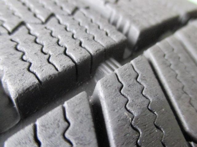 BRIDGESTONE(ブリヂストン) BALMINUM(バルミナ) TR10  + BRIDGESTONE(ブリヂストン) BLIZZAK VRX 4本セット