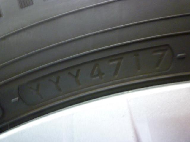トヨタ純正(TOYOTA)  プリウスα純正  + YOKOHAMA(ヨコハマ) iceGUARD iG60