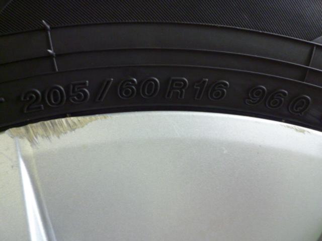 トヨタ純正(TOYOTA)  プリウスα純正  + YOKOHAMA(ヨコハマ) iceGUARD iG60