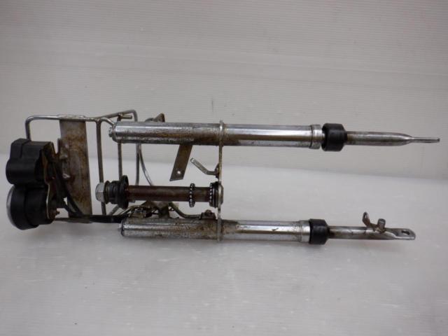 キャリア歪み有りHONDA 純正フロントフォーク フロントキャリア･メーター付き ゴリラ