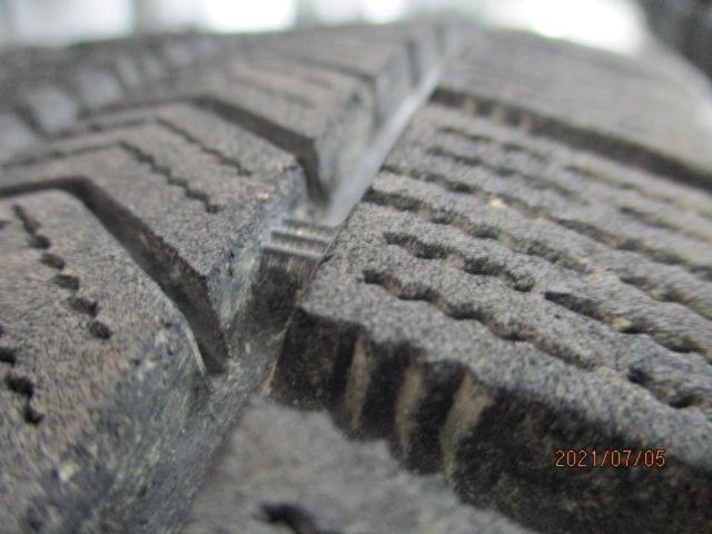 NIS2106-0064 BRIDGESTONE BLIZZAK VRX