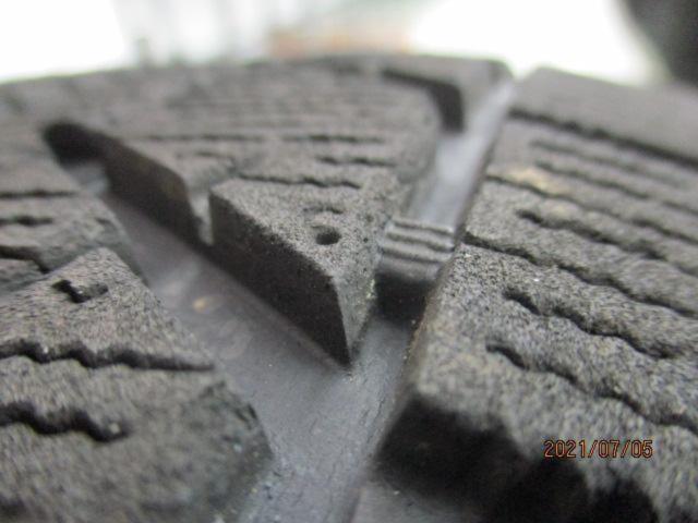 NIS2106-0064 BRIDGESTONE BLIZZAK VRX
