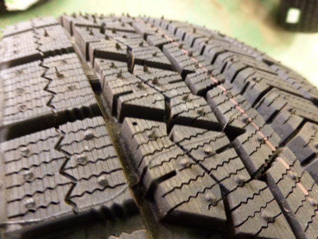 BRIDGESTONE(ブリヂストン) BALMINUM(バルミナ) BR10   + BRIDGESTONE(ブリヂストン) BLIZZAK VRX