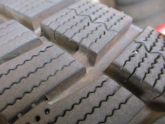 ※平座ナット用 HOT STUFF(ホットスタッフ) G.speed(ジースピード) G-01 + BRIDGESTONE(ブリヂストン) ICEPARTNER2