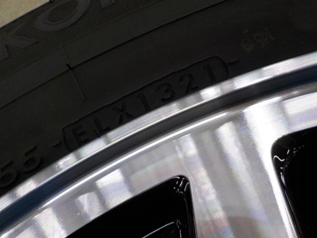 NISSAN NV350 キャラバン ブラックギア純正ホイール | 目立った傷や 
