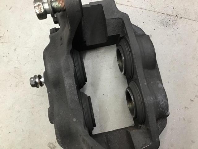 SUBARU GC8 インプレッサWRX STi純正フロント4POTキャリパー ★流用の定番♪BRZやフォレスター/レガシィ流用にも♪★