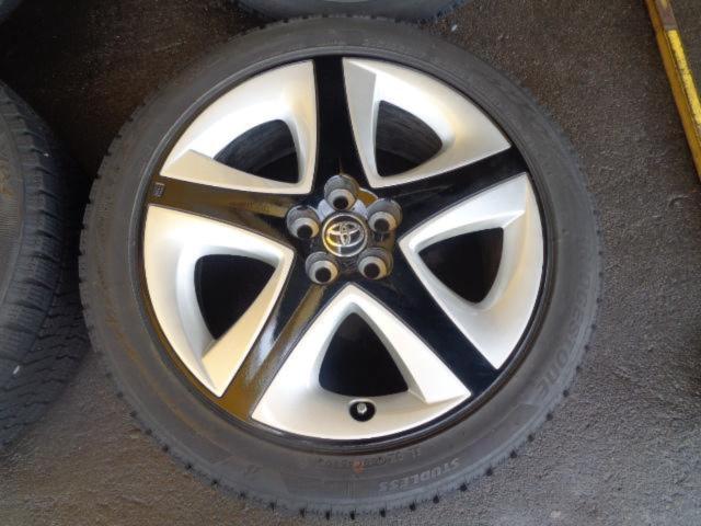 トヨタ純正(TOYOTA)  50系プリウス ツーリングセレクション純正ホイール  + BRIDGESTONE(ブリヂストン) BLIZZAK VRX2