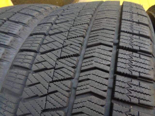 トヨタ純正(TOYOTA)  50系プリウス ツーリングセレクション純正ホイール  + BRIDGESTONE(ブリヂストン) BLIZZAK VRX2