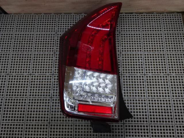 CRYSTAL EYE(クリスタルアイ) ファイバーフルLEDテールレンズ V4 シーケンシャルウインカータイプ