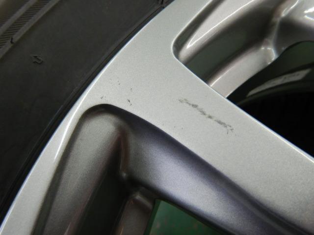 BRIDGESTONE(ブリヂストン) BALMINUM(バルミナ) TR10  + BRIDGESTONE(ブリヂストン) BLIZZAK VRX  4本セット
