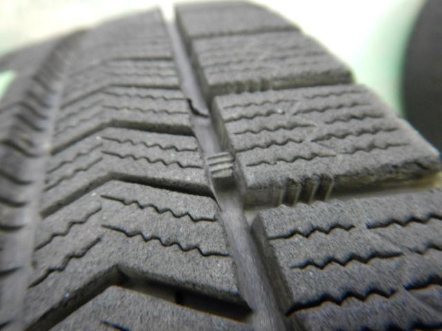 BRIDGESTONE(ブリヂストン) BALMINUM(バルミナ) TR10  + BRIDGESTONE(ブリヂストン) BLIZZAK VRX  4本セット