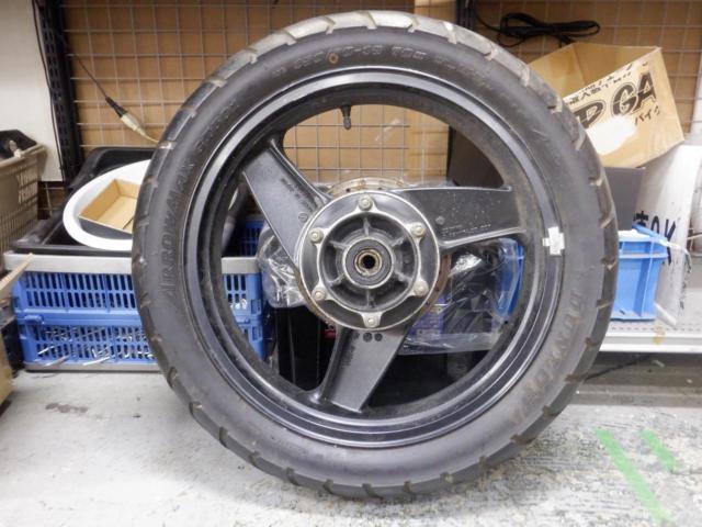 ◆値下げしました!8KAWASAKI ZRX400純正リアタイヤホイール