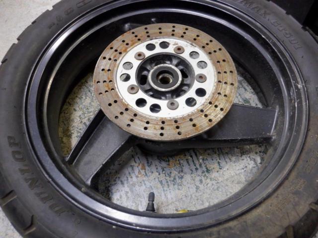 ◆値下げしました!8KAWASAKI ZRX400純正リアタイヤホイール