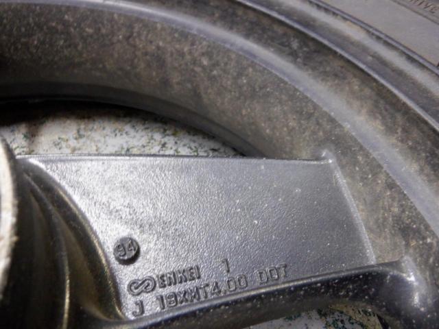 ◆値下げしました!8KAWASAKI ZRX400純正リアタイヤホイール