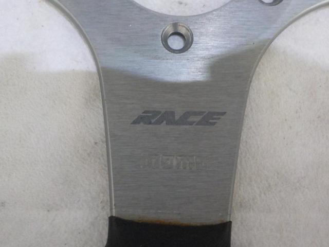 MOMO(モモ) RACE Φ350mm レザーステアリング