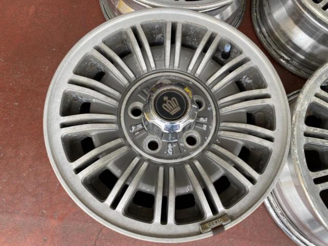 値下げしました 早い者勝ち トヨタ(TOYOTA) 110系クラウン純正ホイール 