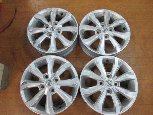 商談中日産純正(NISSAN)  14インチアルミホイール