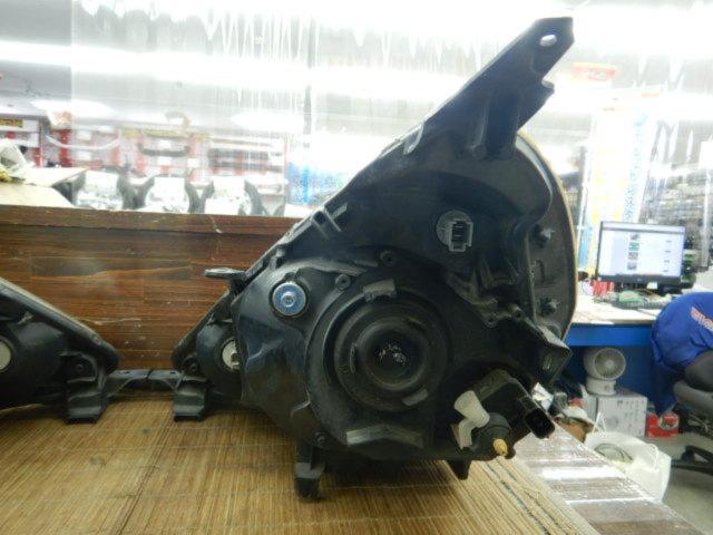 NI2203-7033 HONDA GD2フィット後期純正ヘッドライト 左右セット