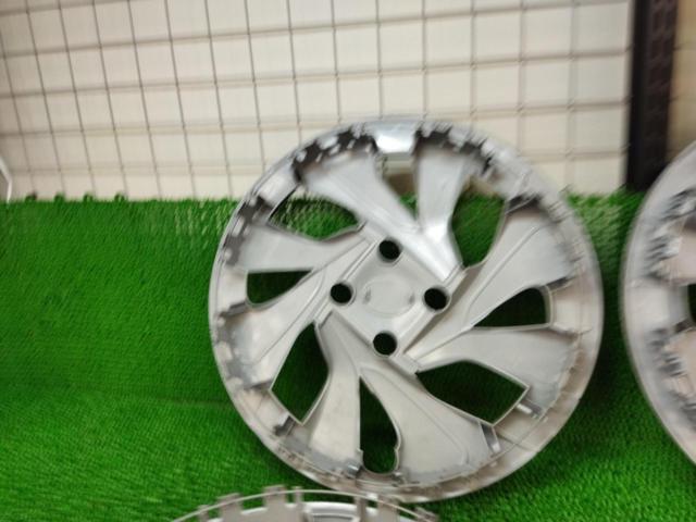 トヨタ(TOYOTA) 純正ホイールキャップ 42602-52680 4枚セット アクア 