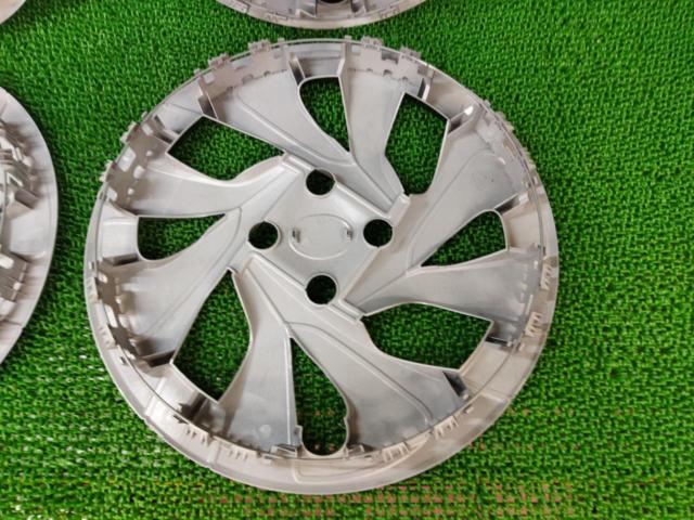 トヨタ(TOYOTA) 純正ホイールキャップ 42602-52680 4枚セット アクア 