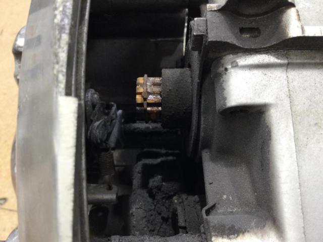 【ジャンク】 SUZUKI(スズキ) [K711-107811] カタナ400 エンジン 1台