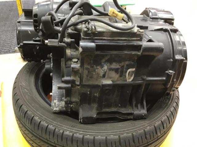 値下げ!】KAWASAKI(ｶﾜｻｷ) ZZR1100 D型純正クランクケース+ 