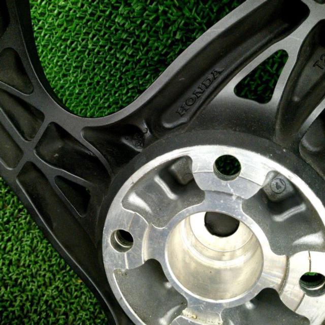 HONDA CB1000R/SC60純正リアホイール | バイク用品 ホイール・タイヤ 