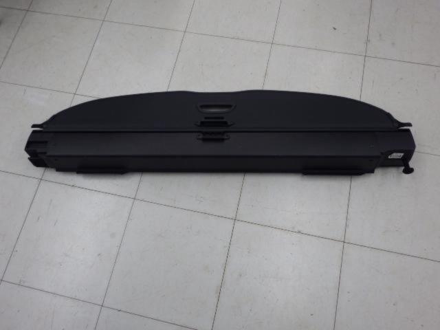 メルセデス ベンツ W205 Cクラス 純正  トノカバー 