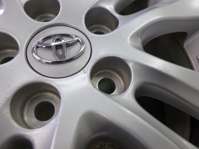 トヨタ純正(TOYOTA)  70ヴォクシー純正ホイール  + BRIDGESTONE(ブリヂストン) ICE PARTNER2