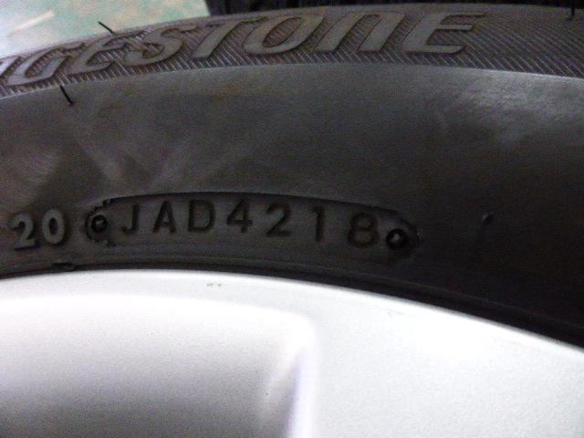 トヨタ純正(TOYOTA)  70ヴォクシー純正ホイール  + BRIDGESTONE(ブリヂストン) ICE PARTNER2