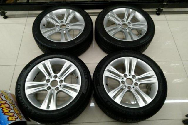 BMW 3シリーズ F30 320i 純正ホイール + MICHELIN(ミシュラン 