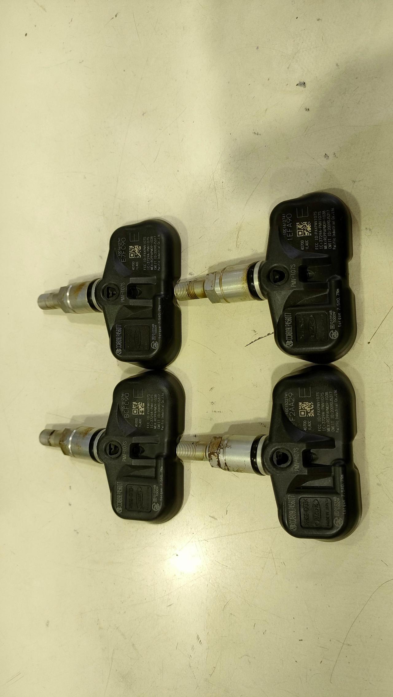 空気圧センサー バルブ 日産純正 PMV-107S TPMS B-11 空気圧センサー 