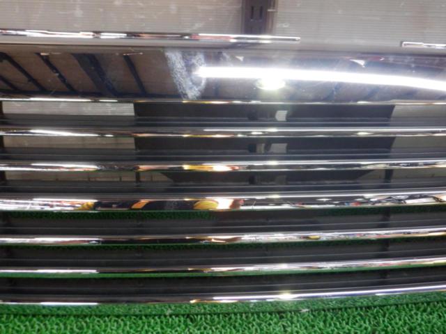 NISSAN 前期純正フロントグリル 【エルグランド E50系】