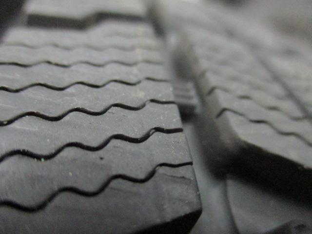 BADX(バドックス) D.O.S.(ディーオーエス)    + GOODYEAR(グッドイヤー) ICENAVI 7