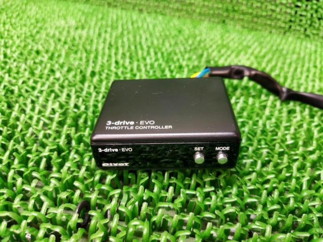 Pivot スロットルコントローラー 3drive-EVO 車種別ハーネスTH-2A 