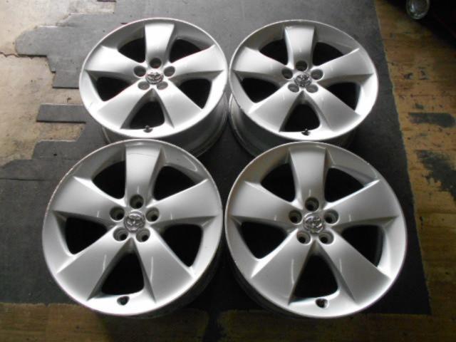 トヨタ純正 30 プリウス Sツーリング アルミホイール